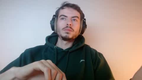 malenpc online show from November 2025 06:40:02 PM