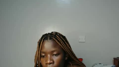 Snapshot of malia_latifa chatting on October 2025 01:52:02 AM lati online show from October 2025 01:52:02 AM