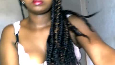 malinah01 online show from December 2024 05:17:02 AM