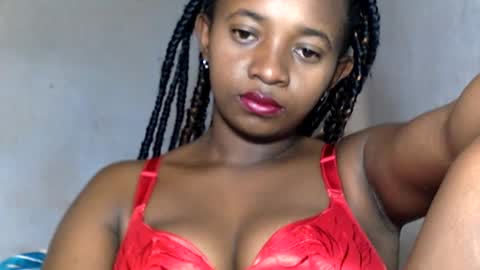malinah01 online show from December 2024 11:18:02 AM