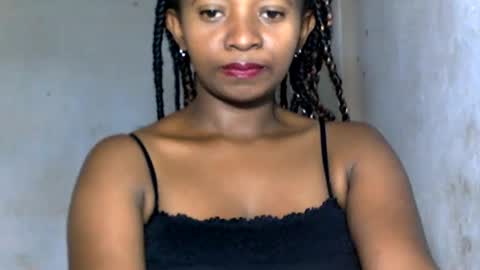 malinah01 online show from December 2024 04:00:01 AM