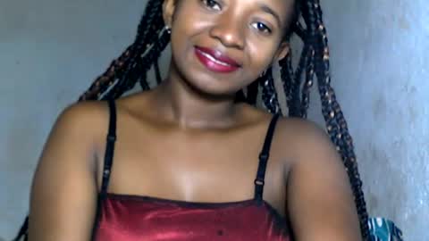 malinah01 online show from December 2024 04:01:02 AM