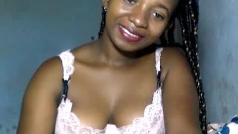 malinah01 online show from December 2024 02:49:02 PM