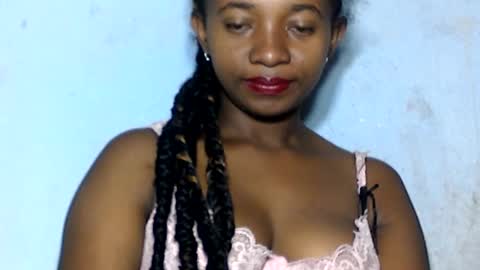 malinah01 online show from December 2024 05:09:02 AM