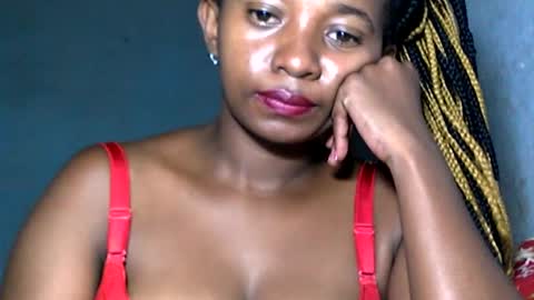 malinah01 online show from January 2025 05:18:01 PM