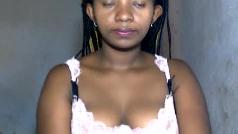 malinah01 online show from January 2025 06:16:02 AM