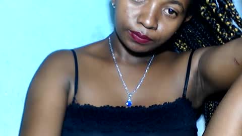 malinah01 online show from January 2025 09:46:02 PM