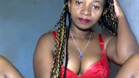 malinah01 online show from January 2025 04:19:02 AM
