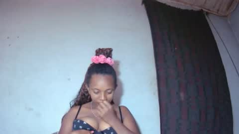 malinah01 online show from September 2025 09:42:02 AM
