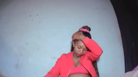 malinah01 online show from September 2025 05:09:02 AM