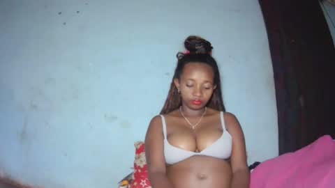 malinah01 online show from September 2025 06:22:01 PM