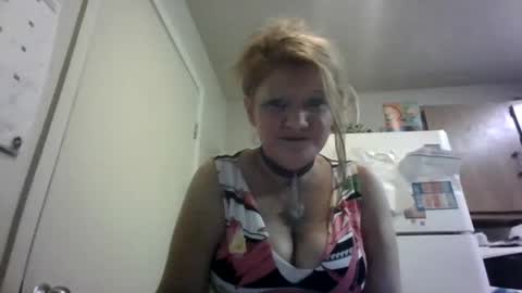 Snapshot of malinda702 chatting on November 2025 02:57:01 AM malinda702 online show from November 2025 02:57:01 AM