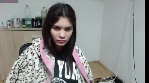 mallorymyers online show from November 2025 07:47:01 PM