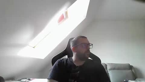 Snapshot of malou2927 chatting on October 2025 09:59:01 AM breton online show from October 2025 09:59:01 AM