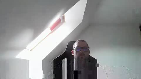 Snapshot of malou2927 chatting on November 2025 10:26:01 AM breton online show from November 2025 10:26:01 AM