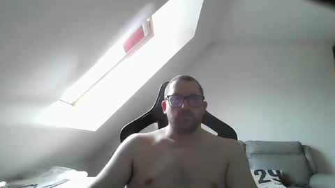 Snapshot of malou2927 chatting on November 2025 09:19:02 AM breton online show from November 2025 09:19:02 AM