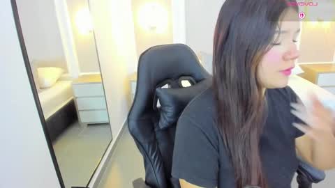 M A L U online show from October 2025 03:01:02 AM