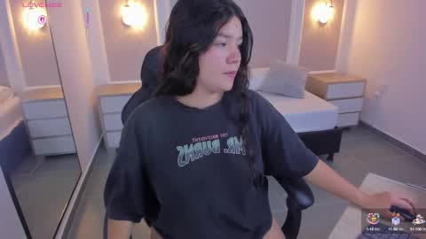 M A L U online show from October 2025 02:33:01 AM