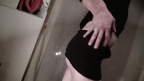 Snapshot of malvinkasen chatting on January 2025 03:15:02 AM Anamalenka online show from January 2025 03:15:02 AM