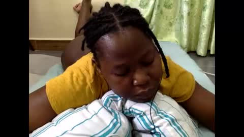 Snapshot of mamasita2023 chatting on October 2025 09:21:01 AM mamasita2023 online show from October 2025 09:21:01 AM