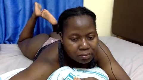 Snapshot of mamasita2023 chatting on October 2025 07:05:01 PM mamasita2023 online show from October 2025 07:05:01 PM