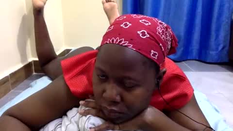 Snapshot of mamasita2023 chatting on November 2025 06:01:02 AM mamasita2023 online show from November 2025 06:01:02 AM