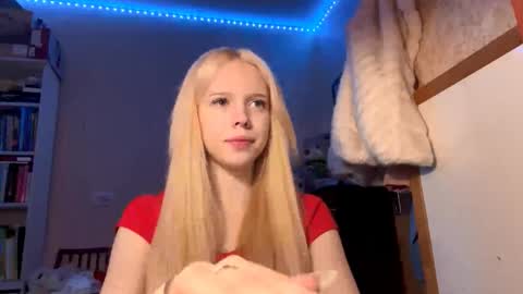 mamieengstrom online show from November 2025 08:35:01 AM