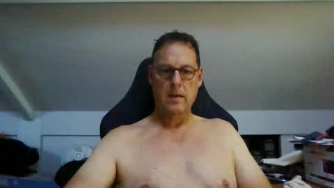 man2havefun online show from October 2025 12:55:02 PM
