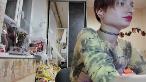 Mandy online show from October 2025 03:01:02 PM