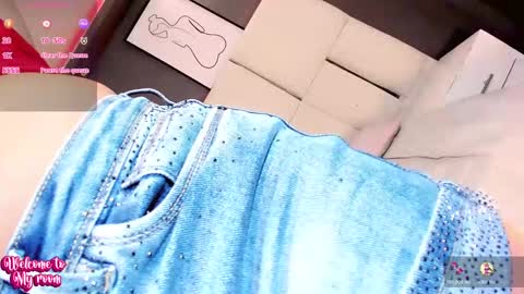 manellyksparklee online show from October 2025 01:07:02 PM