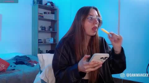 Snapshot of mangxx chatting on October 2025 02:10:01 AM Danny online show from October 2025 02:10:01 AM