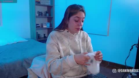 Snapshot of mangxx chatting on October 2025 02:44:01 AM Danny online show from October 2025 02:44:01 AM