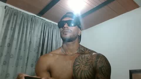 Manolo online show from October 2025 07:03:02 PM