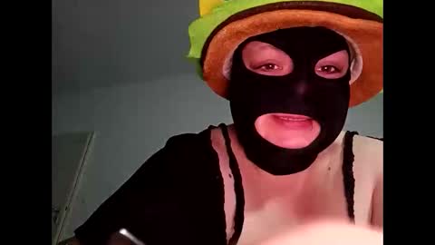 Snapshot of mantagirl chatting on November 2025 08:30:01 PM mantagirl online show from November 2025 08:30:01 PM