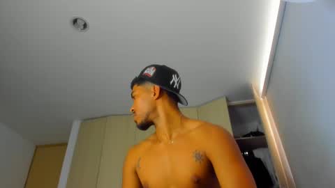 Manuel online show from December 2024 12:49:02 PM