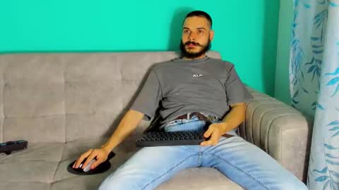 Snapshot of manuel_colt chatting on October 2025 08:31:01 PM manuel_colt online show from October 2025 08:31:01 PM