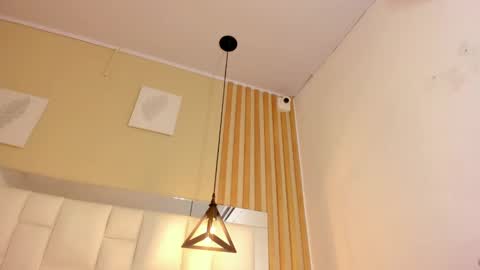 manu 3 online show from December 2024 09:28:01 PM