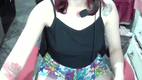 Snapshot of manuescarlate13 chatting on October 2025 02:04:02 AM Manu Escarlate online show from October 2025 02:04:02 AM