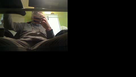 Snapshot of manufocus chatting on October 2025 09:10:01 AM Manu online show from October 2025 09:10:01 AM