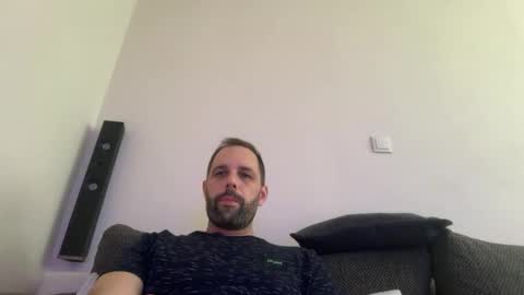 manynaaamess online show from October 2025 10:27:02 AM