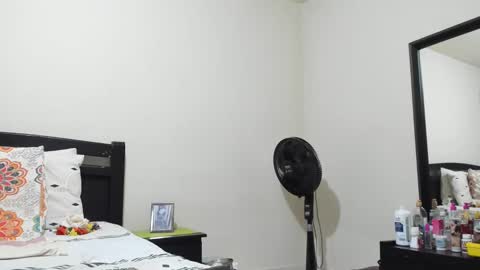 Mara online show from January 2025 02:21:01 PM