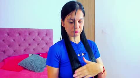 Mara hanson  online show from October 2025 08:28:02 PM