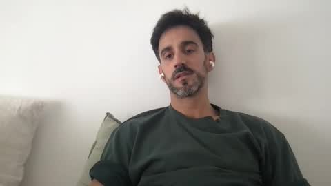 marc000082 online show from October 2025 11:51:02 AM