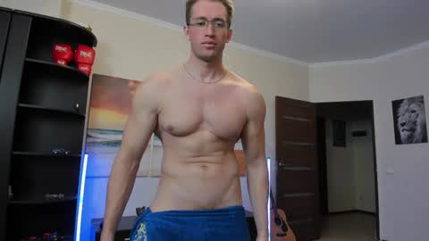 Snapshot of marc105100 chatting on March 2025 06:54:01 PM alex marvelxx online show from March 2025 06:54:01 PM