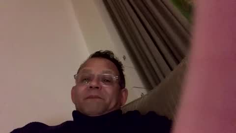 marc280384 online show from March 2025 05:36:02 PM