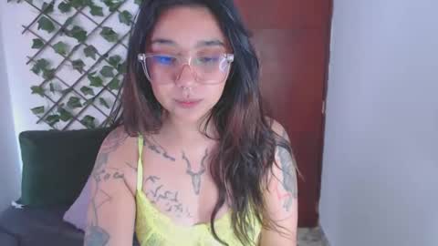 Marcela  online show from September 2025 05:46:01 PM