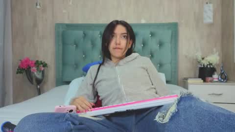 Marcela online show from September 2025 09:16:02 PM