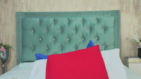 Marcela online show from September 2025 07:39:01 PM