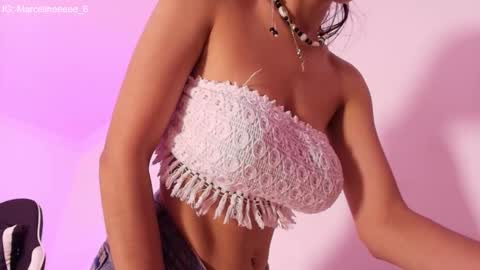 Snapshot of marcelinee__ chatting on October 2025 09:59:02 PM Marce online show from October 2025 09:59:02 PM