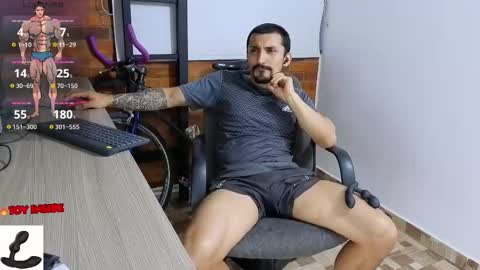 Snapshot of marckmuscle chatting on October 2025 01:50:02 AM Marck Independent model online show from October 2025 01:50:02 AM